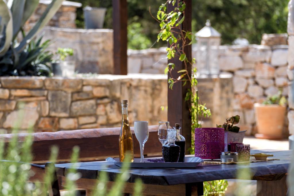 Villa Oxa Dreamland Stari Grad  Exterior photo